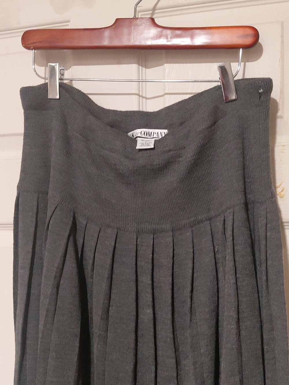 SK & Company Women Pleated Knit Midi Skirt Charcoal Gray L Acrylic & Wool Blend